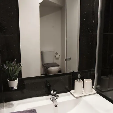 Happily Ever * Lizbona